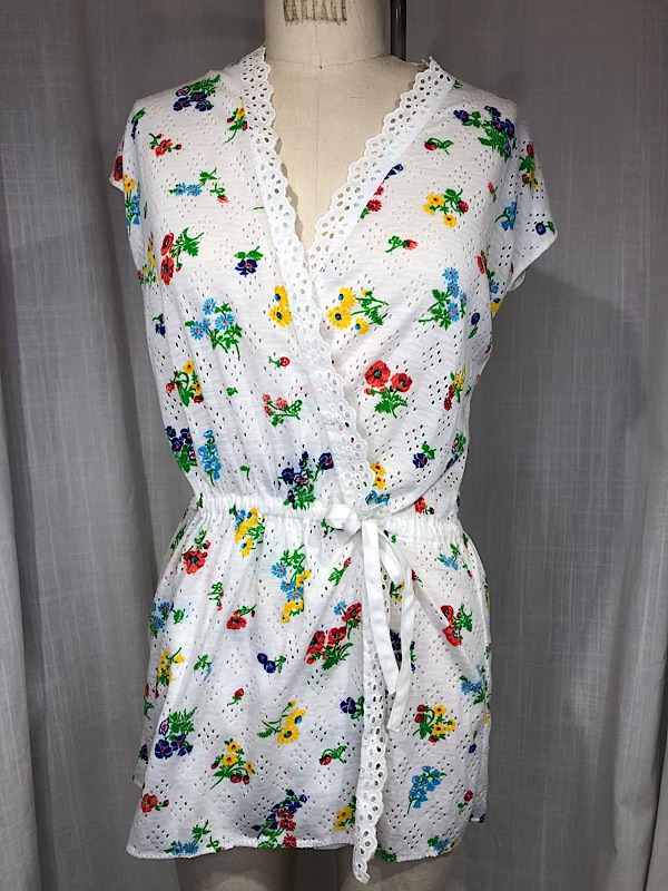 la boudoir miami vintage 70s white floral print wrap blouse with eyelet trim (2)