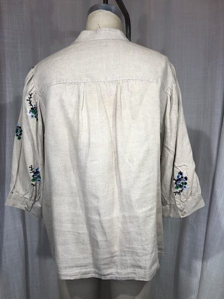 la boudoir miami vintage inspired beige linen charter club blue floral embroidered blouse (2)