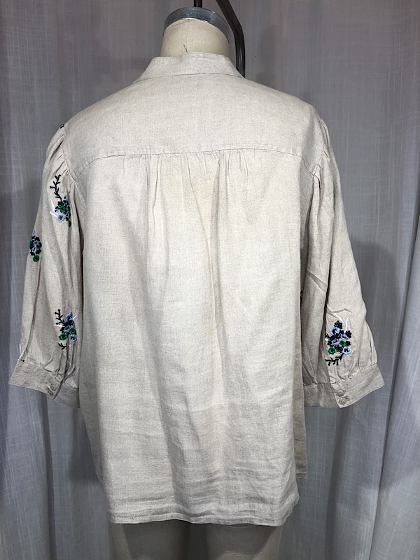 la boudoir miami vintage inspired beige linen charter club blue floral embroidered blouse (2)