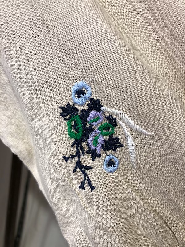 la boudoir miami vintage inspired beige linen charter club blue floral embroidered blouse (2)