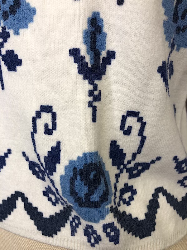 la boudoir miami vintage 60s blue and white floral print knit blouse (4)