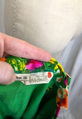 la boudoir miami 70s bright flower print long skirt with zipper on front (2)