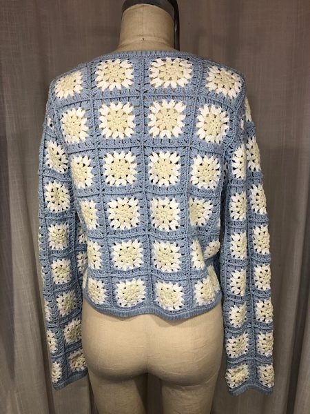 la boudoir miami vintage y2k blue and white crochet jacket (2)