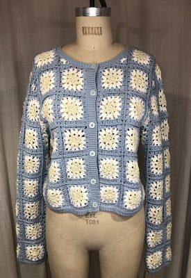 la boudoir miami vintage y2k blue and white crochet jacket (2)