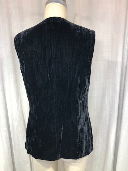 la boudoir miami vintage 90s crushed black velvet vest with gold ornate buttons (5)