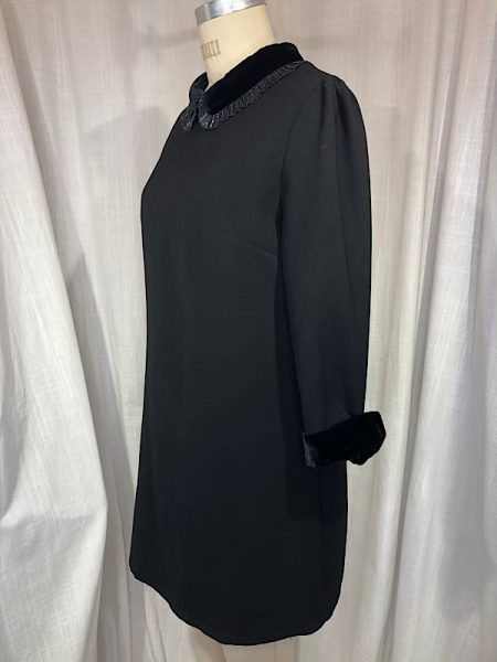 la boudoir miami vintage inspired 70s black shift dress with velvet collar and cuffs (2)