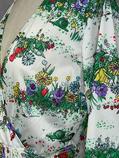la boudoir miami vintage 70s white floral print ans snail v-neck crop top blouse (1)