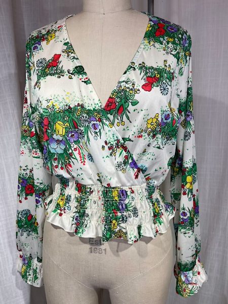 la boudoir miami vintage 70s white floral print ans snail v-neck crop top blouse (1)