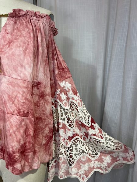 la boudoir miami vintage y2k dusty rose pink tie dye off shoulder lace blouse (3)