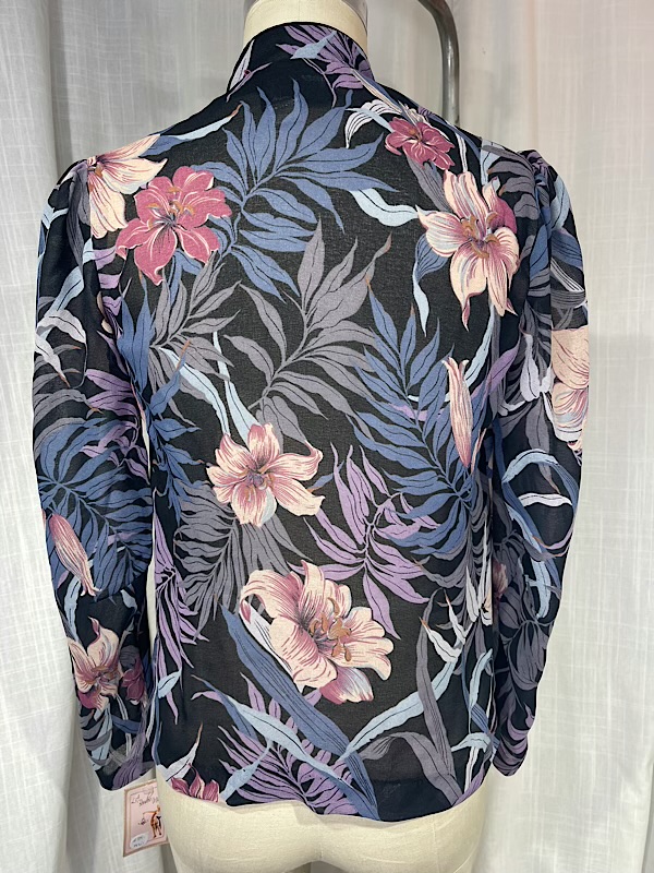 la boudoir miami vintage 70s purple and black hibiscus print blouse (3)