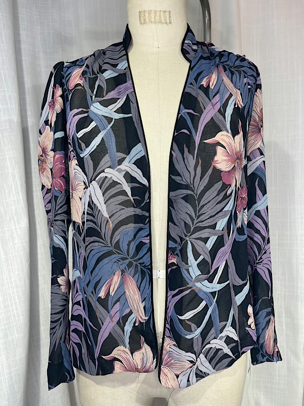 la boudoir miami vintage 70s purple and black hibiscus print blouse (3)