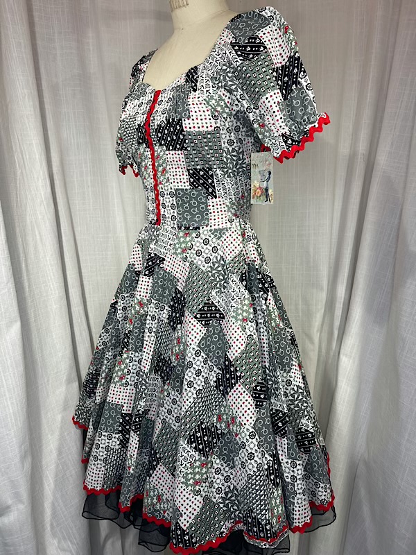 la boudoir miami vintage 70s quilt print square dance dress (1)