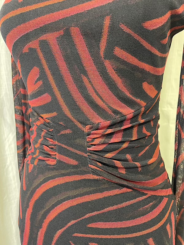 la boudoir miami vintage 90s red and black swirl print stretch dress (2)
