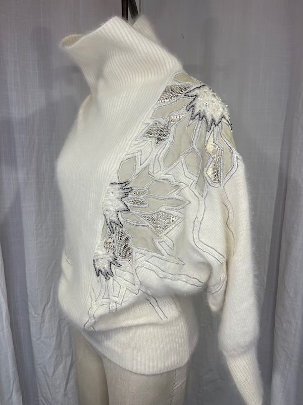 la boudoir miami vintage 80s cream angora oversize embroidered sweater (3)