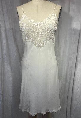 la boudoir miami vintage 1950s off-white lace and pleated slip (2)