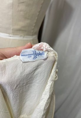 la boudoir miami vintage 1950s off-white lace and pleated slip (2)