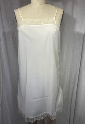 la boudoir miami vintage 60s off-white lace trim slip (2)