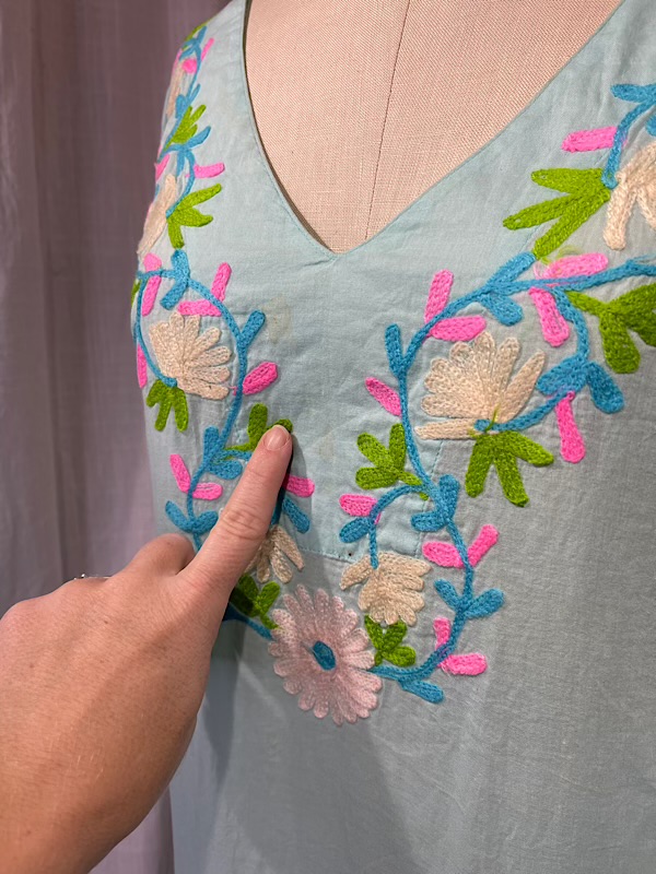 la boudoir miami vintage 90s turquoise flower embroidered kaftan (3)