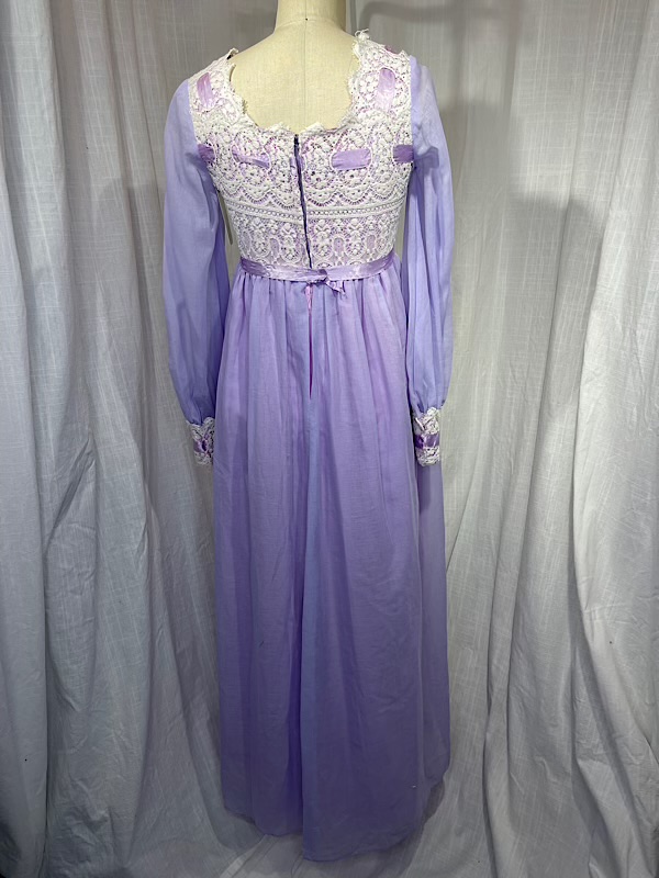 la boudoir miami vintage 70s purple and white lace peasant dress (2)