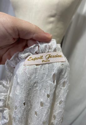 la boudoir miami vintage y2k white eyelet lace peasant blouse (2)