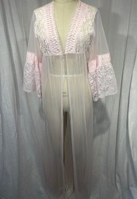 la boudoir miami vintage 60s baby pink sheer lace robe with bell sleeves (2)