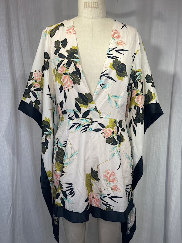 la boudoir miami vintage inspired beige floral print short romper with kimono sleeves (2)