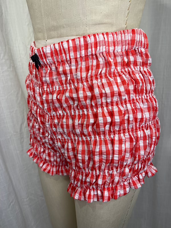 la boudoir miami vintage inspired 50s red and white gingham smocked bloomer shorts (2)