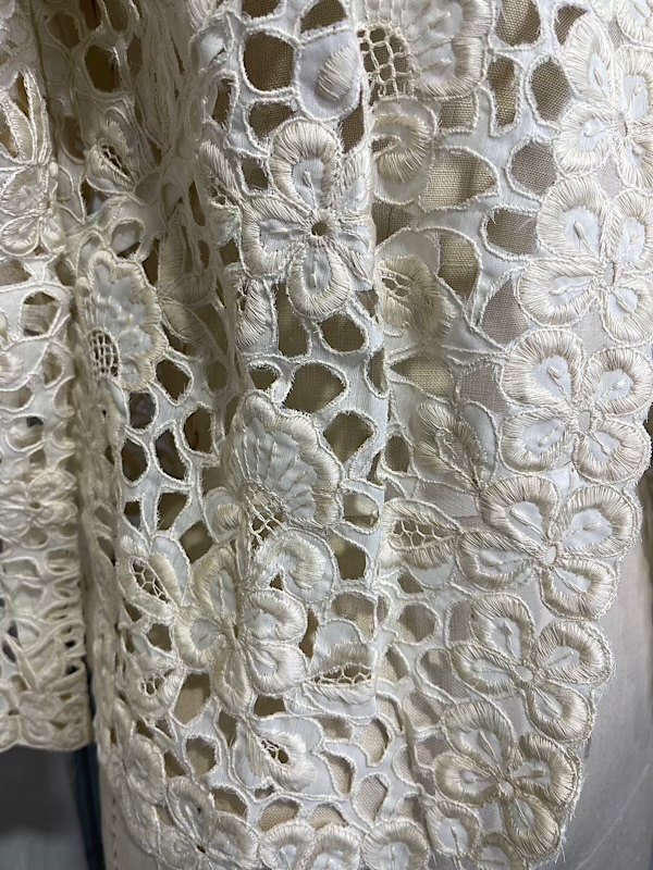 la boudoir miami vintage 1960s beige floral embroidered lace jacket (2)