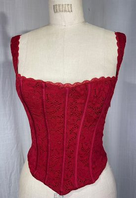 la boudoir miami vintage y2k red lace bustier (1)